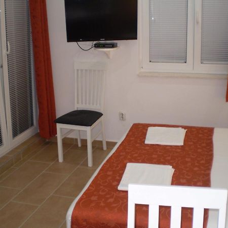 Apartments Tare, Free Parking Vodice Esterno foto