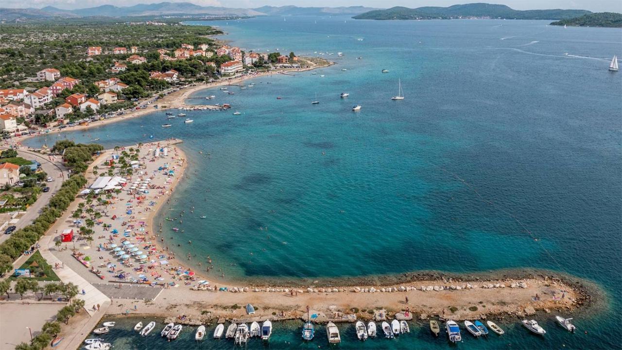 Apartments Tare, Free Parking Vodice Esterno foto