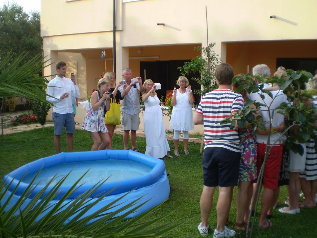 Apartments Tare, Free Parking Vodice Esterno foto